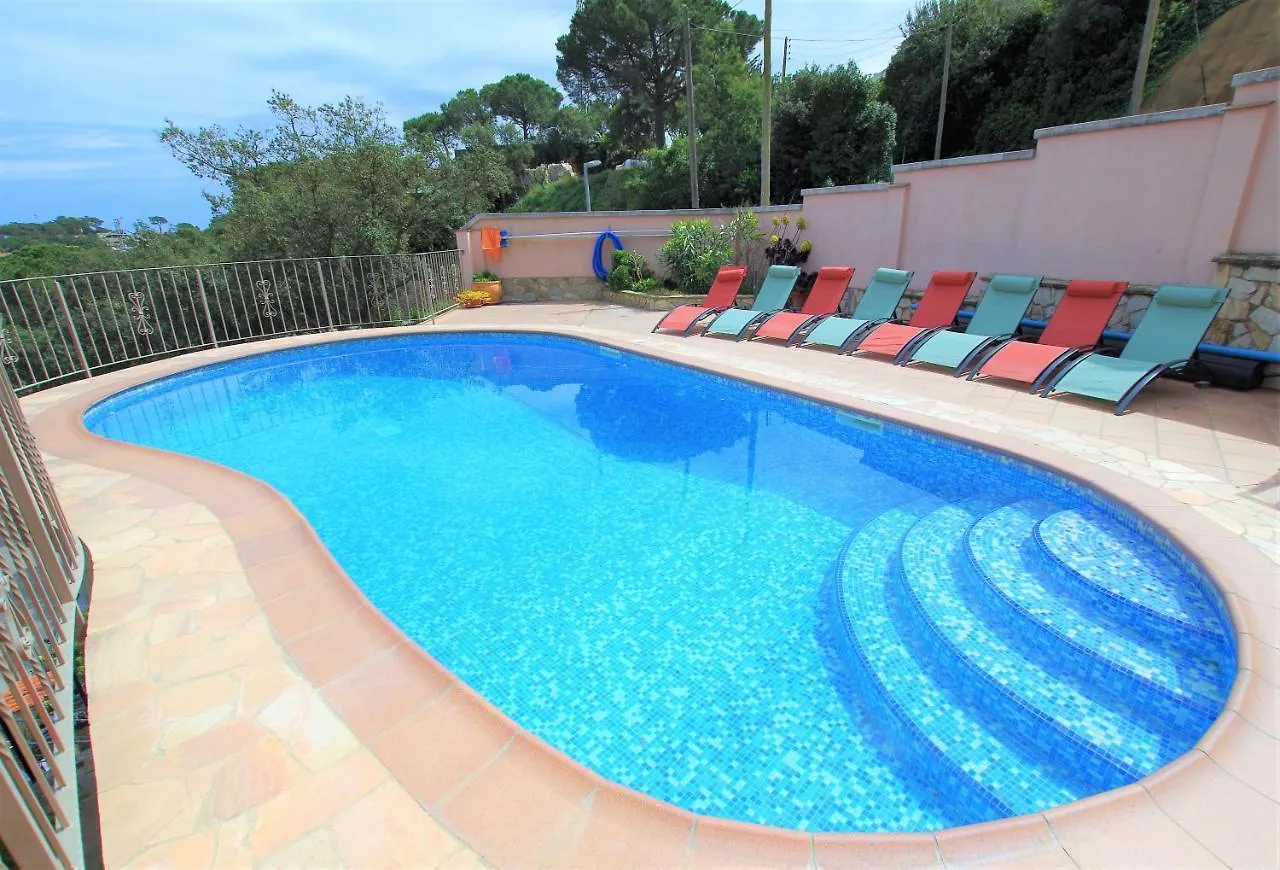 Villa Christine: Luxurious 17-Person Villa with Pool and Barbecue Lloret de Mar