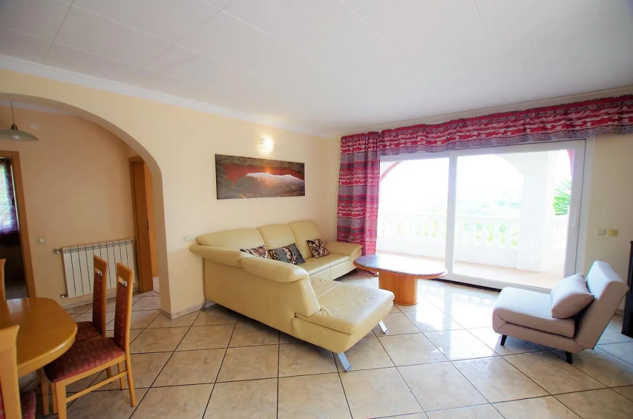 Villa Christine: Luxurious 17-Person Villa with Pool and Barbecue Lloret de Mar