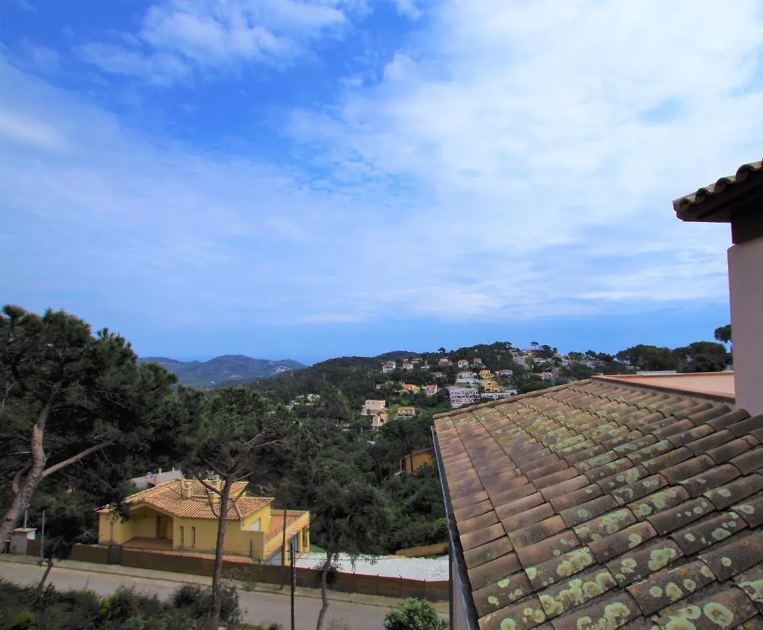 Villa Christine: Luxurious 17-Person Villa with Pool and Barbecue Lloret de Mar