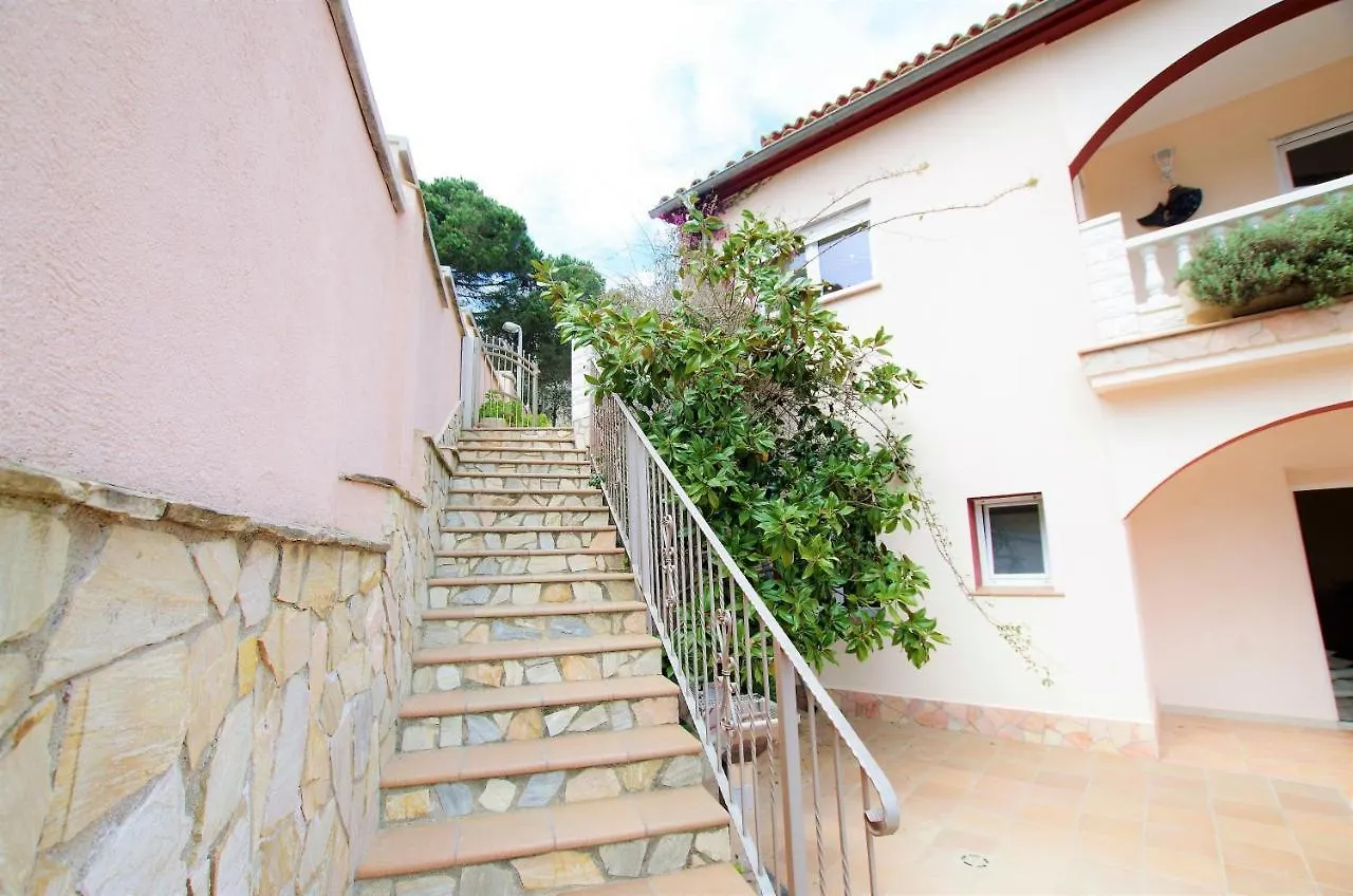Villa Christine: Luxurious 17-Person Villa with Pool and Barbecue Lloret de Mar
