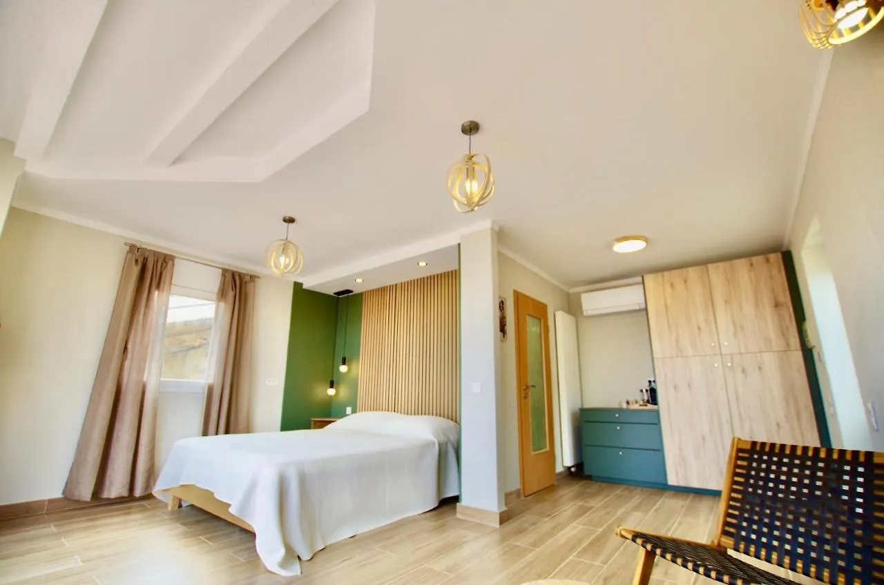 Villa Christine: Luxurious 17-Person Villa with Pool and Barbecue Lloret de Mar