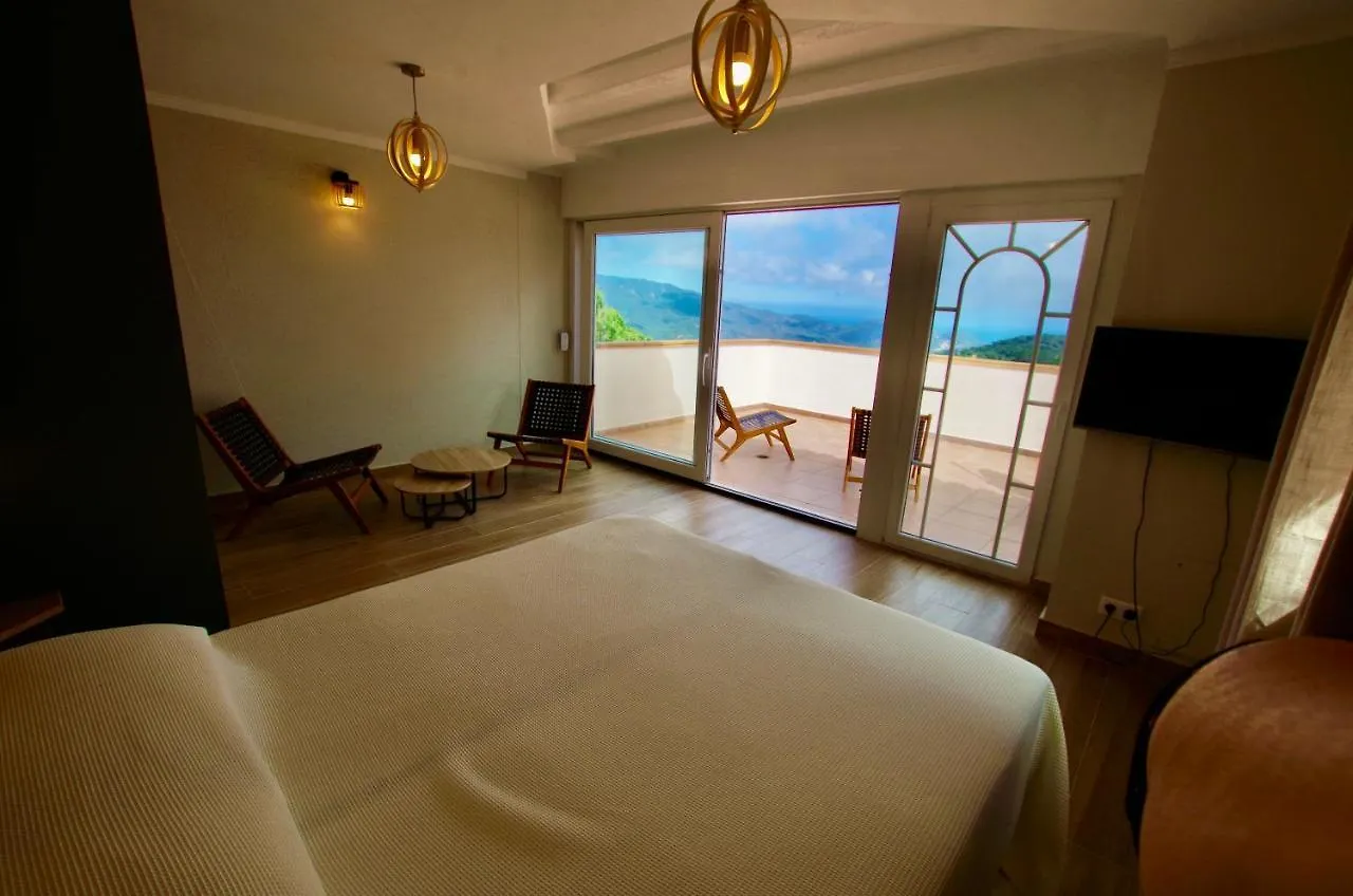 Villa Christine: Luxurious 17-Person Villa with Pool and Barbecue Lloret de Mar 0*,
