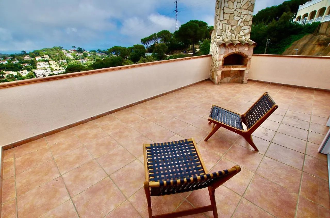 Villa Christine: Luxurious 17-Person Villa with Pool and Barbecue Lloret de Mar